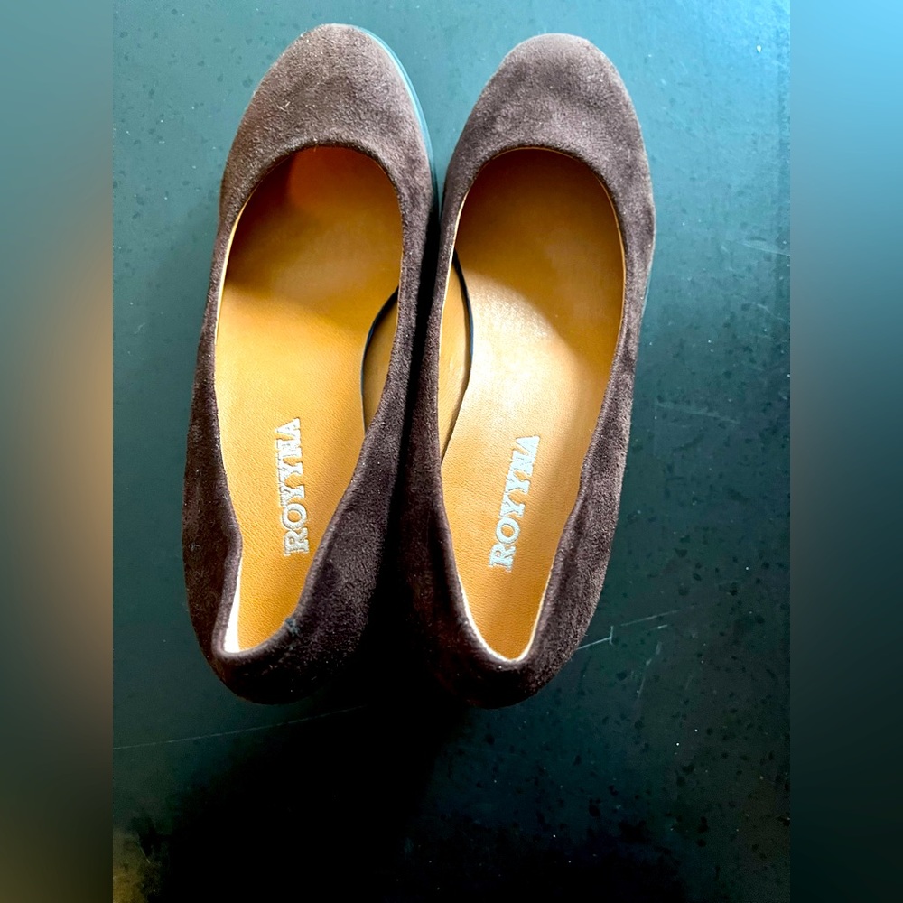 Brown suede platform shoes